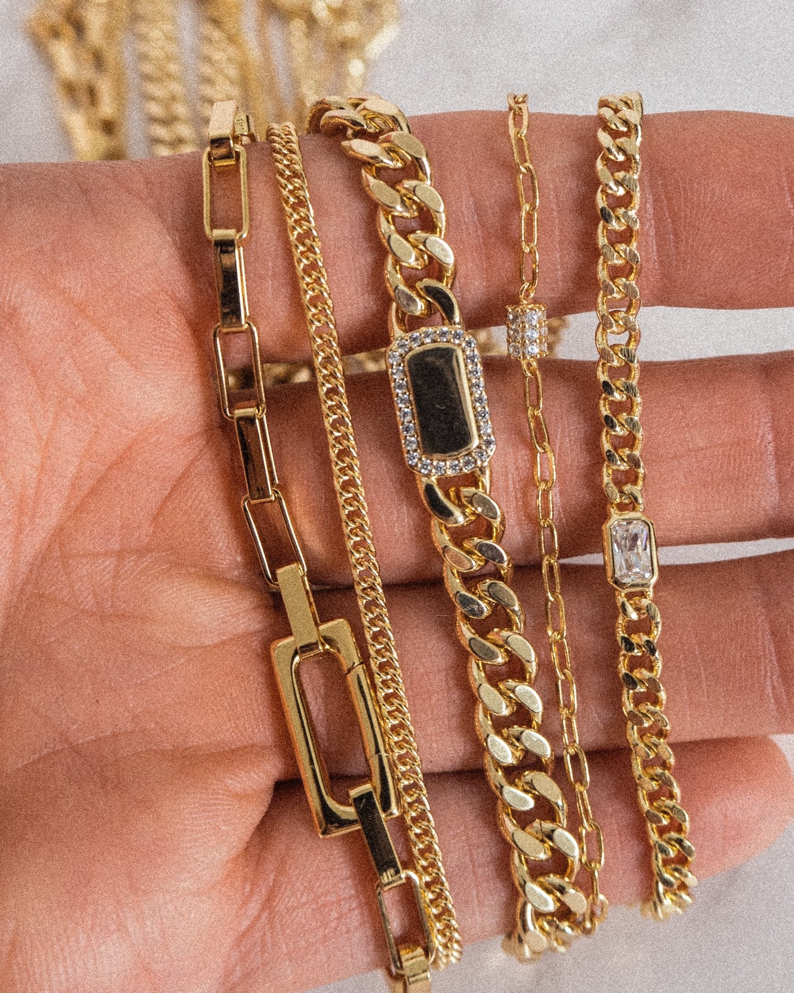 Illusion necklace - five and two jewelry